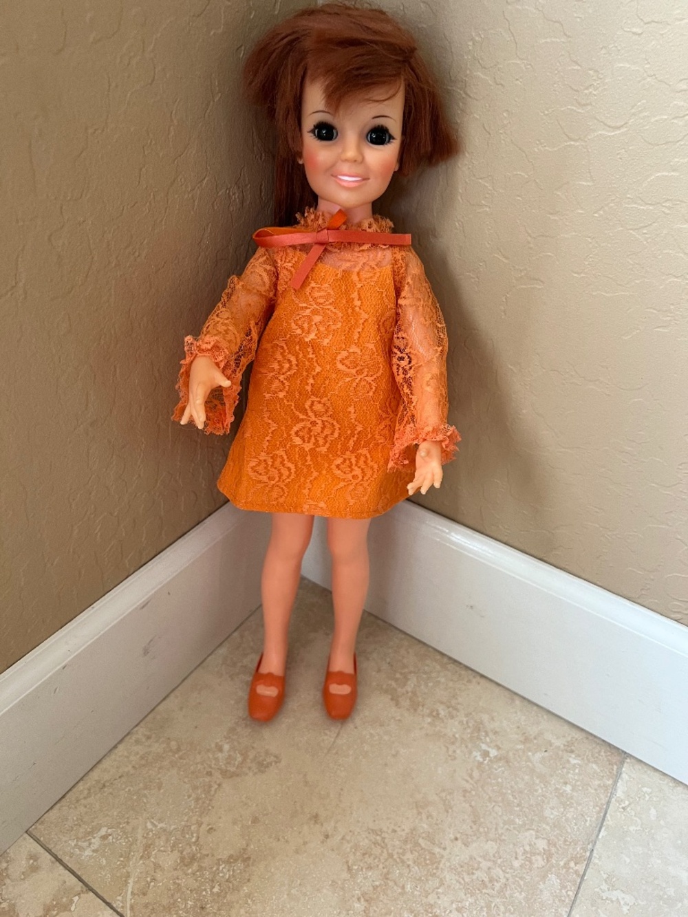 Crissy doll long pull hair